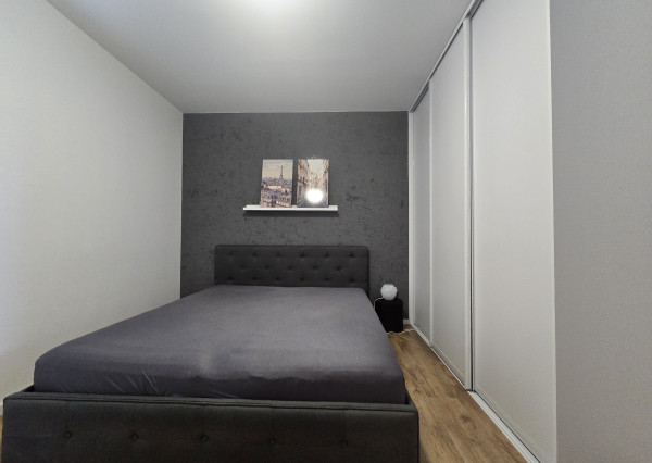 Na prenájom: Slnečný 3i kompletne zariadený byt 65 m2 s terasou, záhradkou a parkovaním – Jelka
