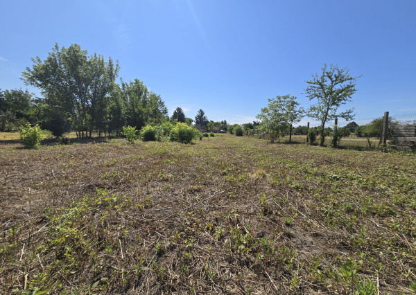 Na predaj: pozemok 2932 m², obec Veľká Paka, časť Čukárska Paka