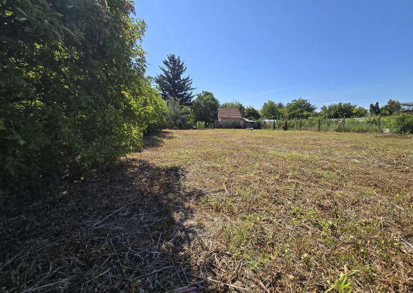 Na predaj: pozemok 2932 m², obec Veľká Paka, časť Čukárska Paka