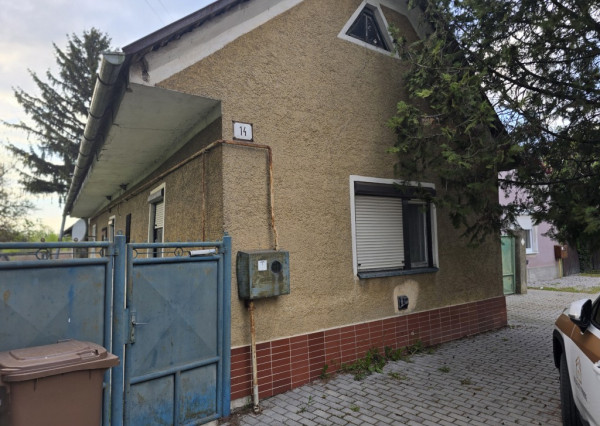 Na predaj: pozemok 2932 m², obec Veľká Paka, časť Čukárska Paka