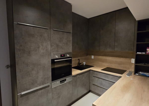 Na prenájom 2i byt v Šamoríne s balkónom a parkovacím státím