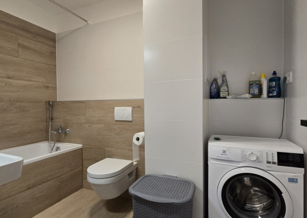 Na prenájom 2i byt v Rovinke s parkovacím státím