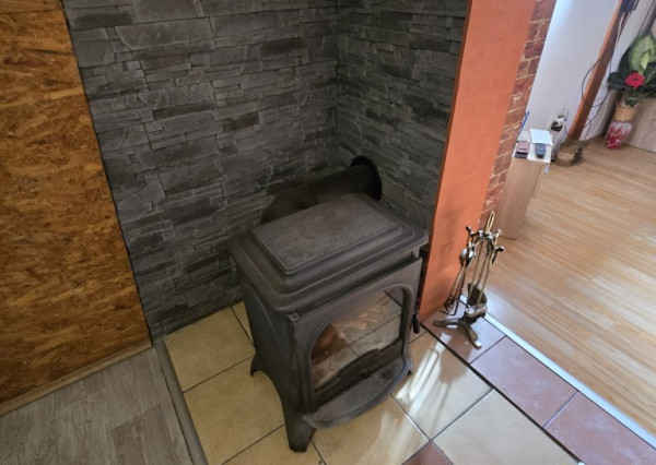 Na predaj: Rodinný dom na pozemku 1803 m², obec Baka