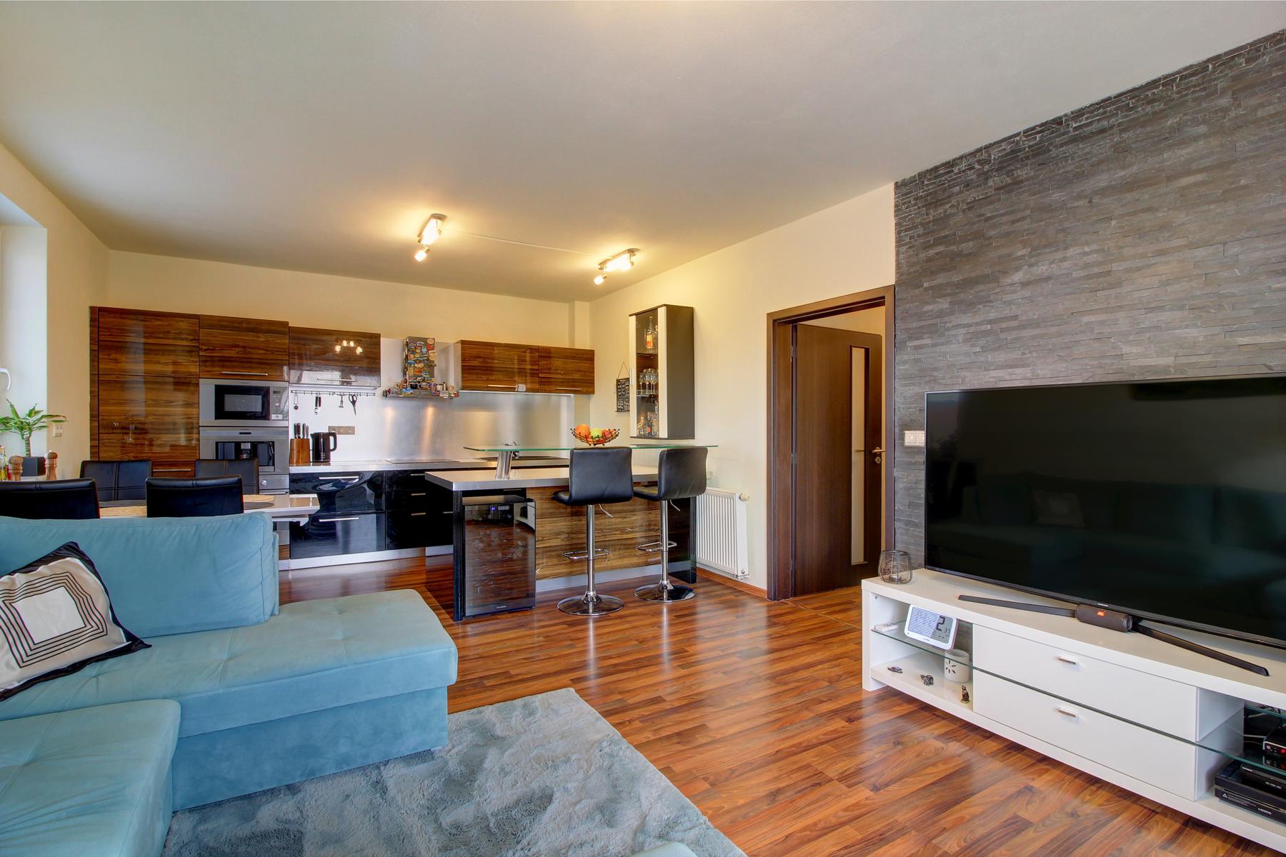 5izbový byt a garáž, Krajinská ul., BA - Pod.Biskupice