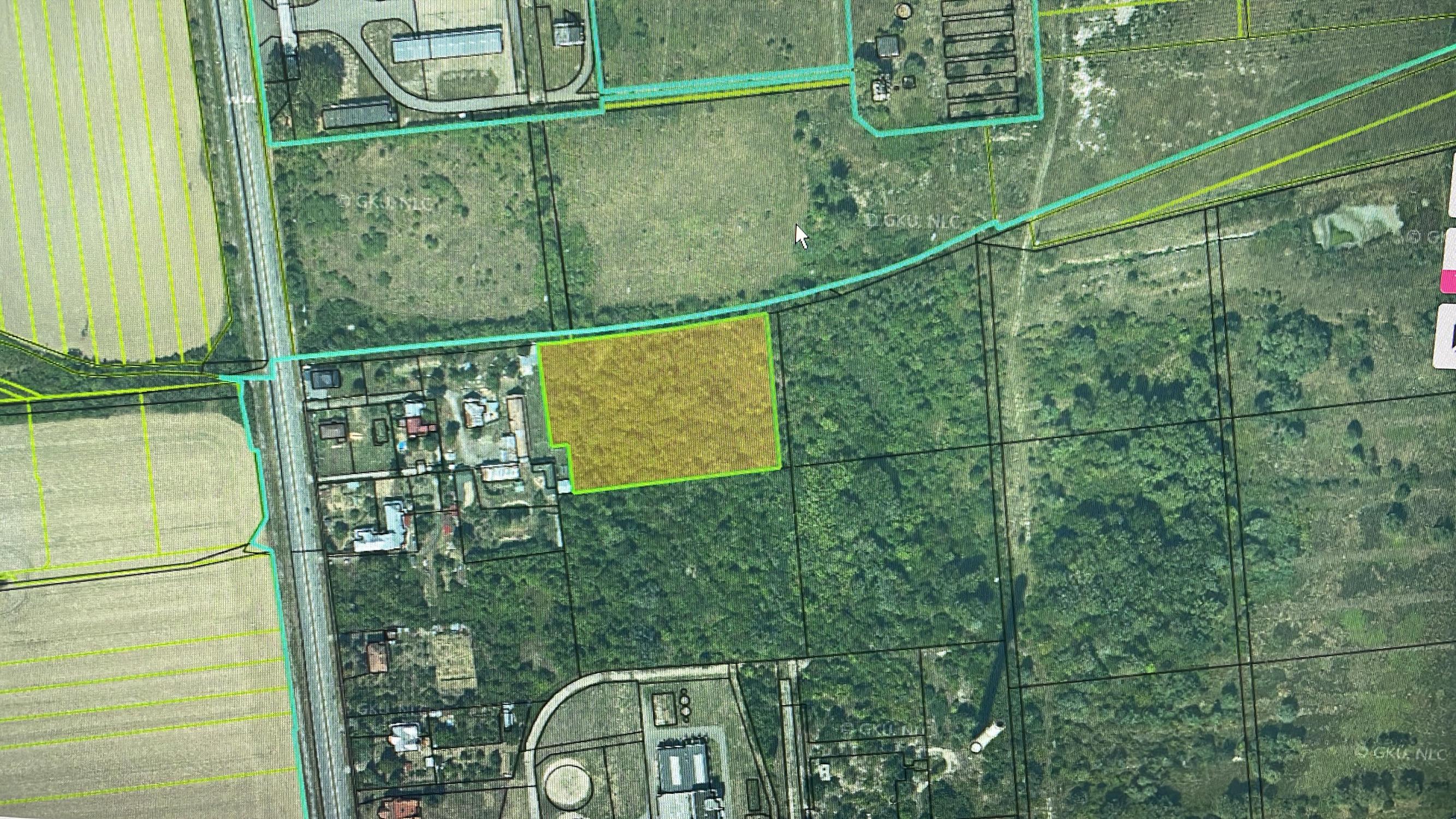 Na predaj pozemok 12778 m², Trebišov