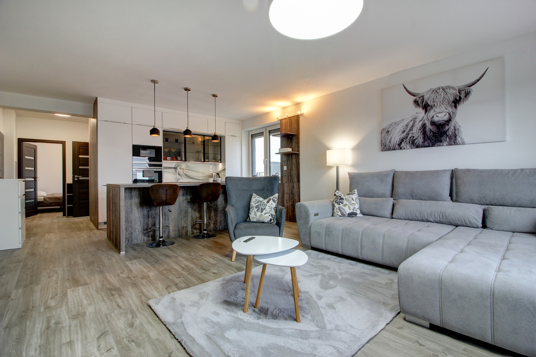 Na prenájom: 2-i byt s terasou, loggiou, bazénom a parkovaním v Rovinke