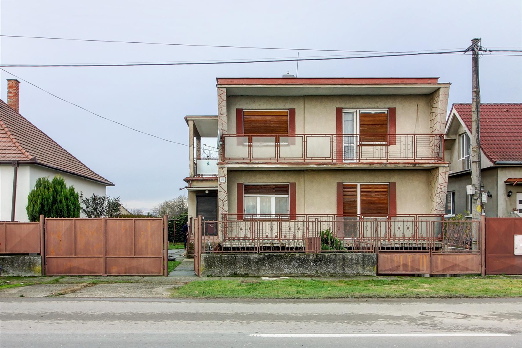 Na predaj: 4izbový rodinný dom s garážou , pozemok 800 m² - Čakany