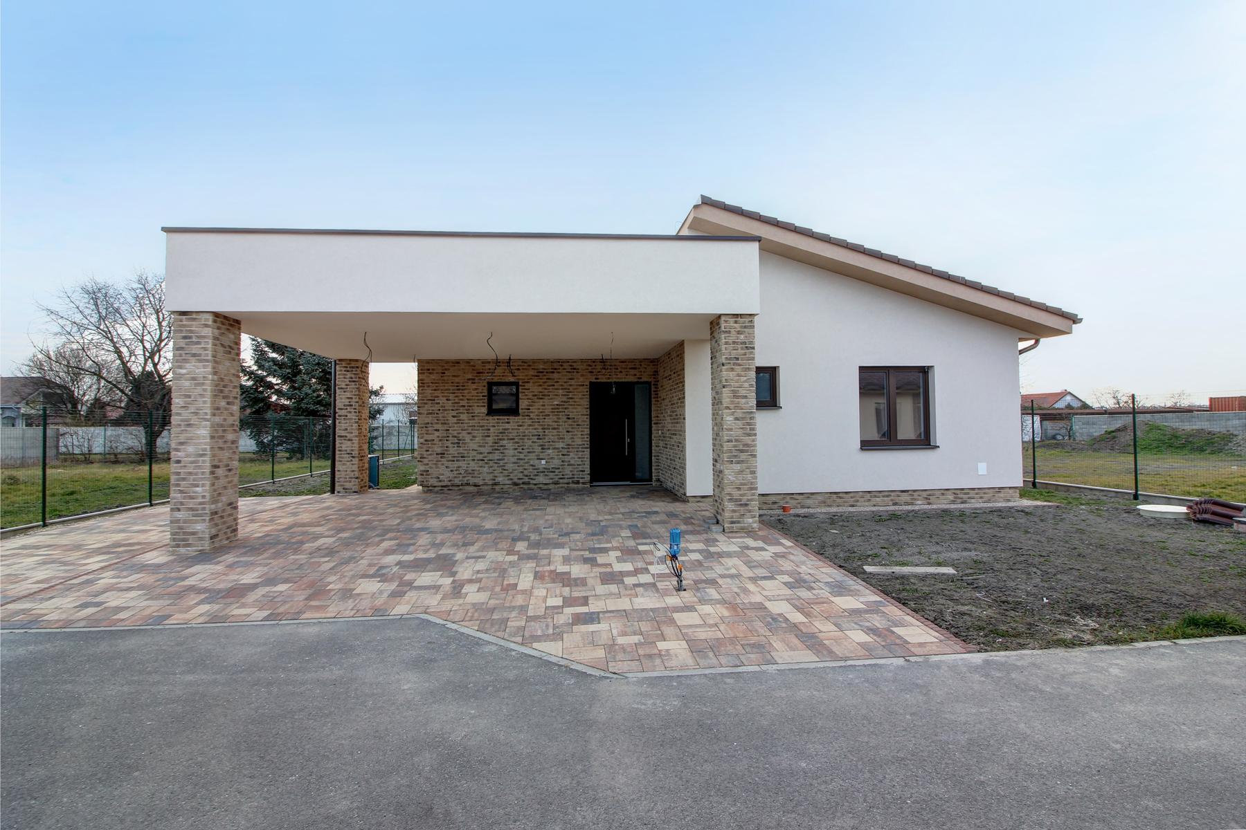 Na predaj: 4izbový rodinný dom kolaudovaný – Šamorín-Bučuháza,  stav štandard