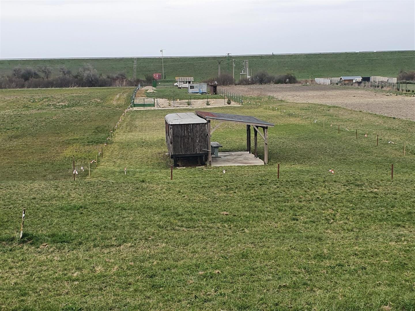 Na predaj pozemok v Rohovce-Šulianske jazero, 1806 m2